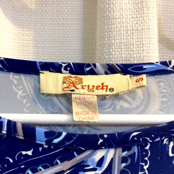 NWOT Women’s Aretha Nylon & Spandex Blue Paisley Ruffle Sleeve Dress Size Small - Picture 4 of 8